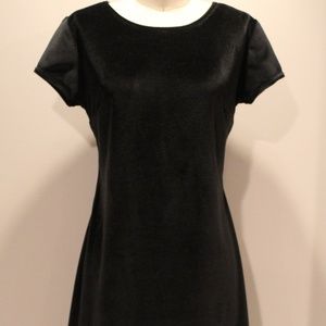 Jonathan Martin Black Velvet Short Sleeve Dress